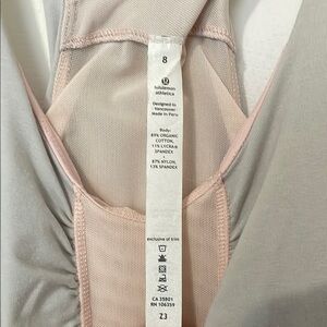lululemon athletica Soft Pink Bra with Adjustable Straps and Minimalist Design